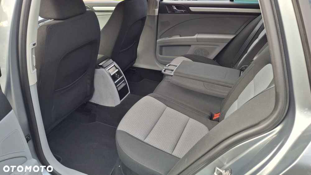 Skoda Superb 2.0 TDI PD Ambition - 16