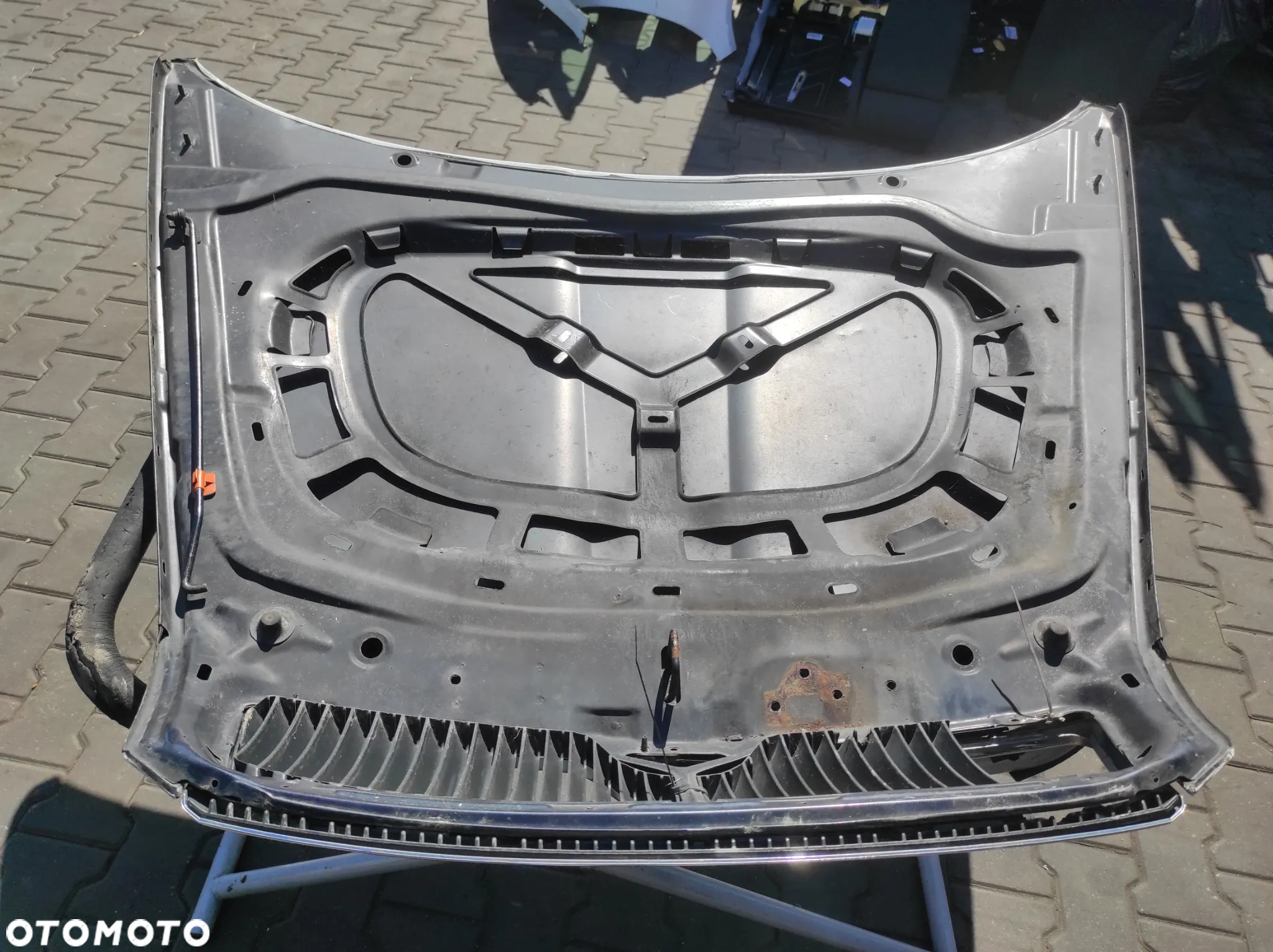 MASKA POKRYWA SILNIKA SKODA OCTAVIA 2 BIAŁA ATRAPA GRILL LOGO WYSYŁKA !!! - 5