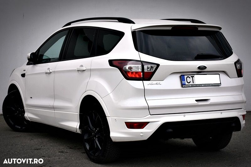 Ford Kuga 2.0 TDCi 4WD Powershift ST-Line - 10