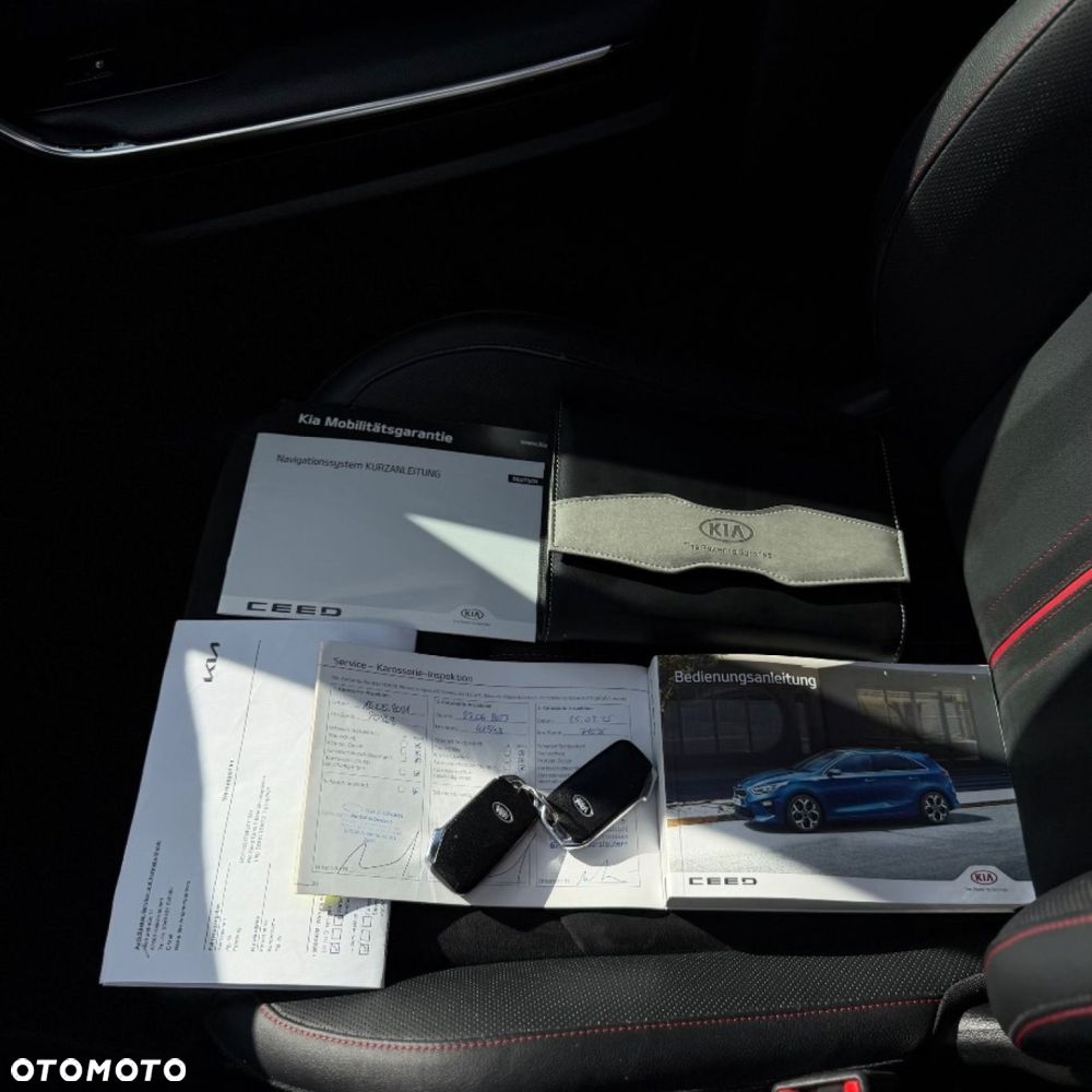 Kia ProCeed 1.6 T-GDI GT DCT - 37