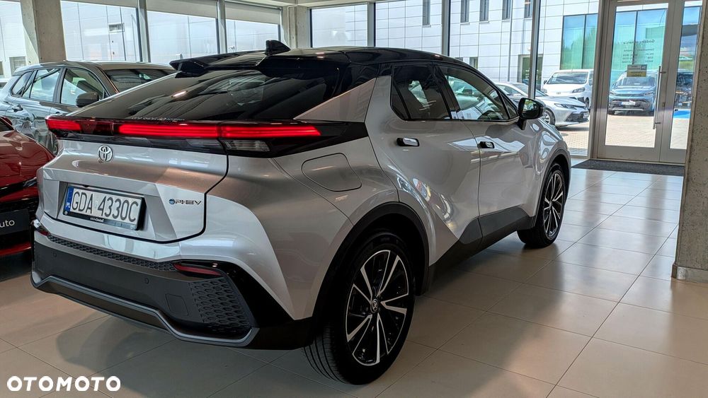 Toyota C-HR 2.0 PHEV Dynamic Force Executive - 6