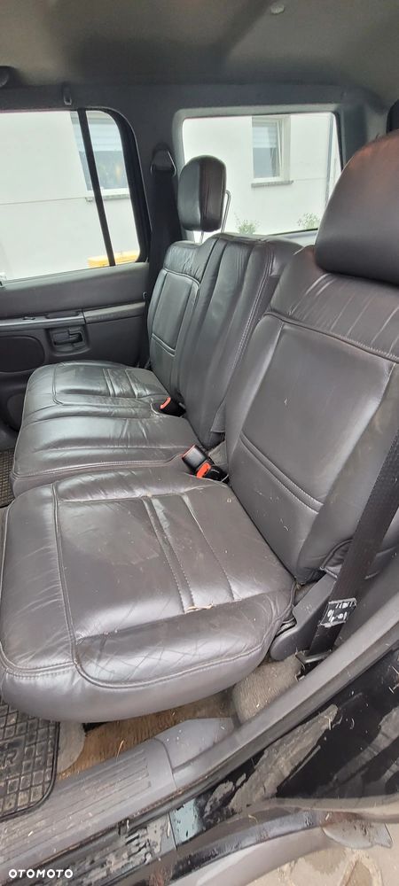 Ford Explorer - 17