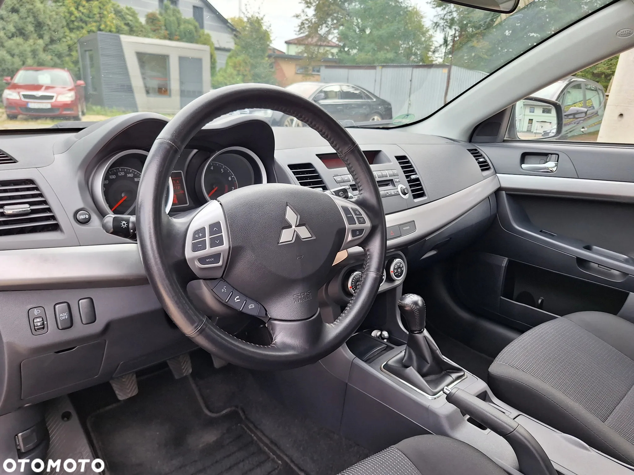 Mitsubishi Lancer 1.8 Intense - 19
