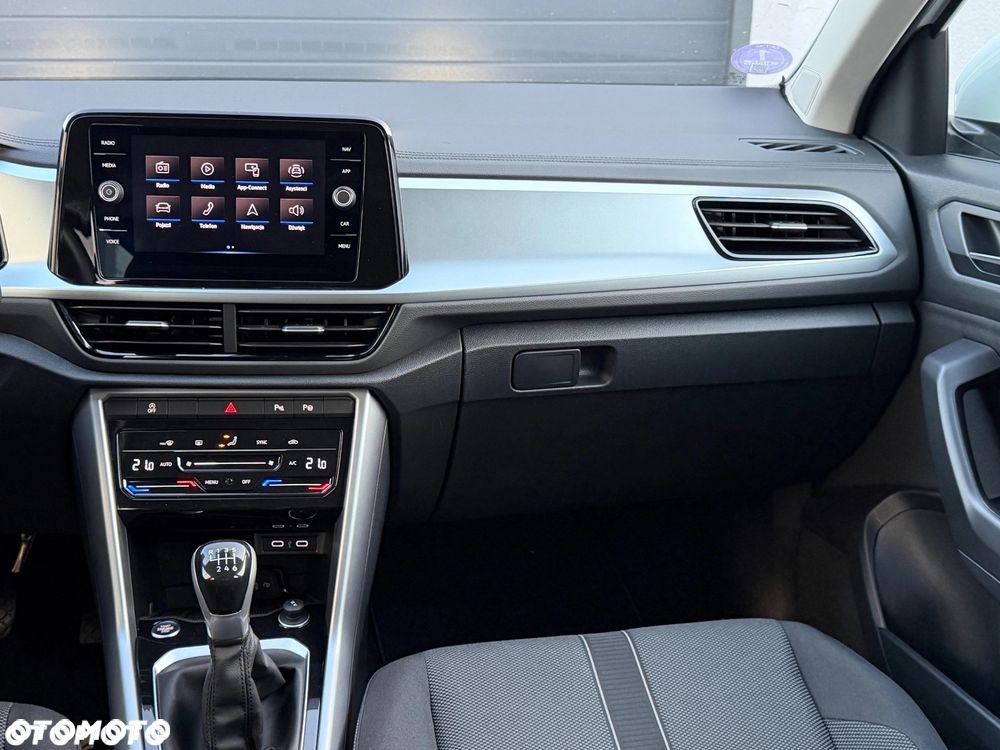 Volkswagen T-Roc - 7