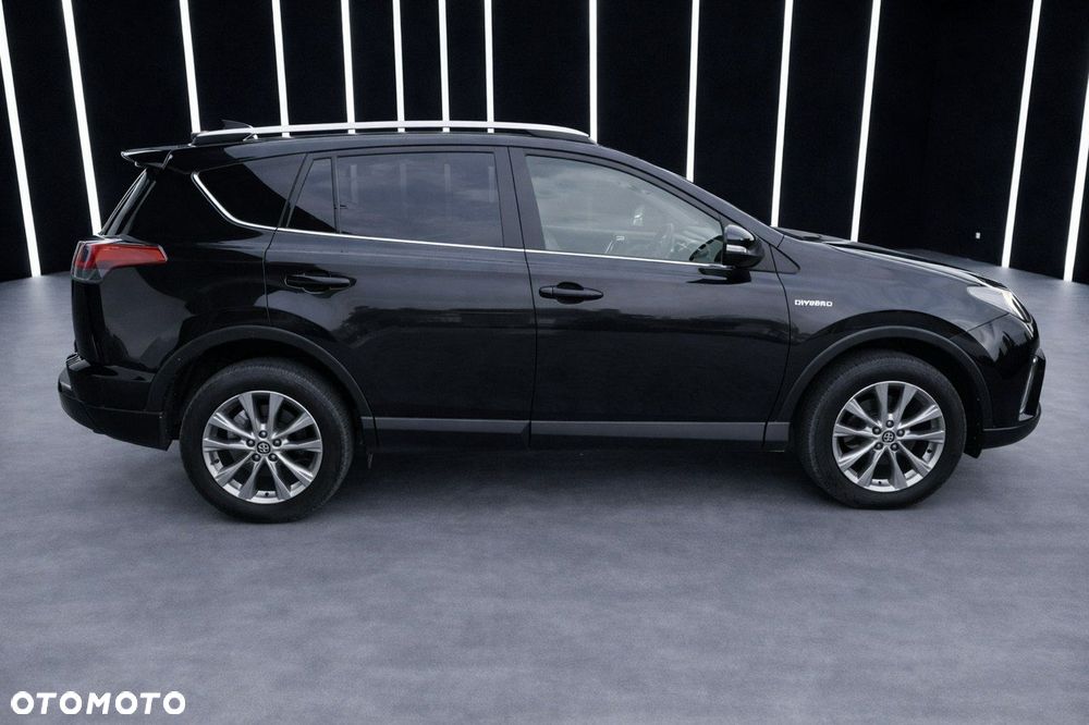 Toyota RAV4 - 4