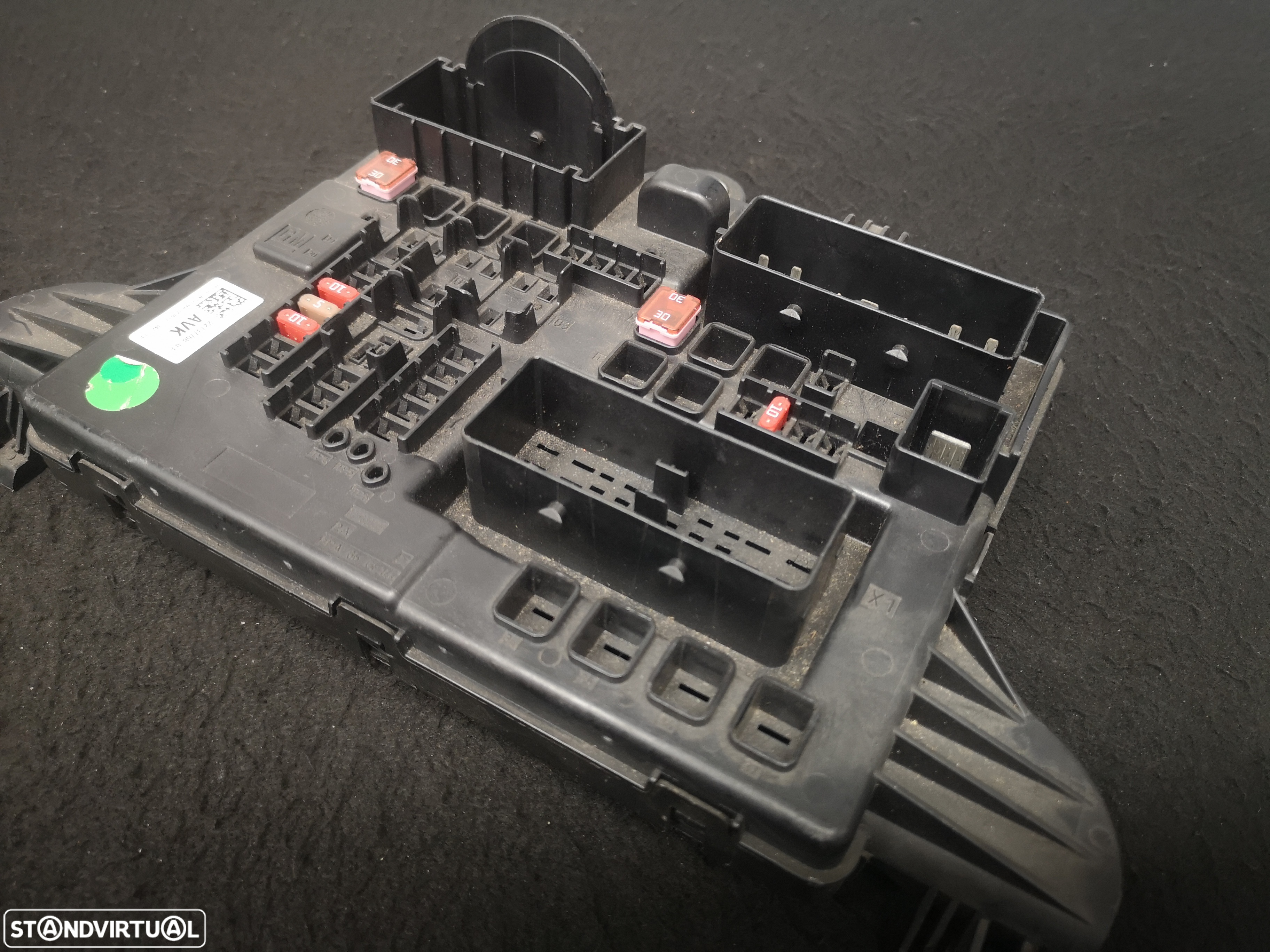 Caixa de FUSIVEIS Opel insignia  2014+ - 2