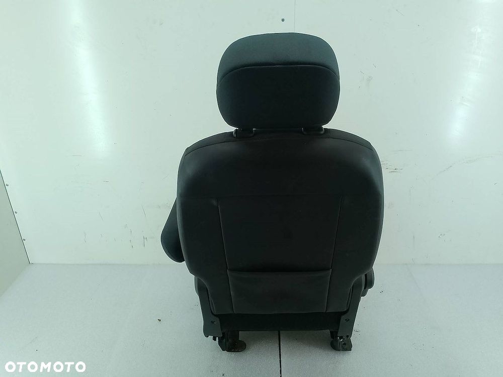FOTEL PRAWY PASAŻERA PEUGEOT PARTNER II TEPEE 1.6 HDI DIESEL - 4