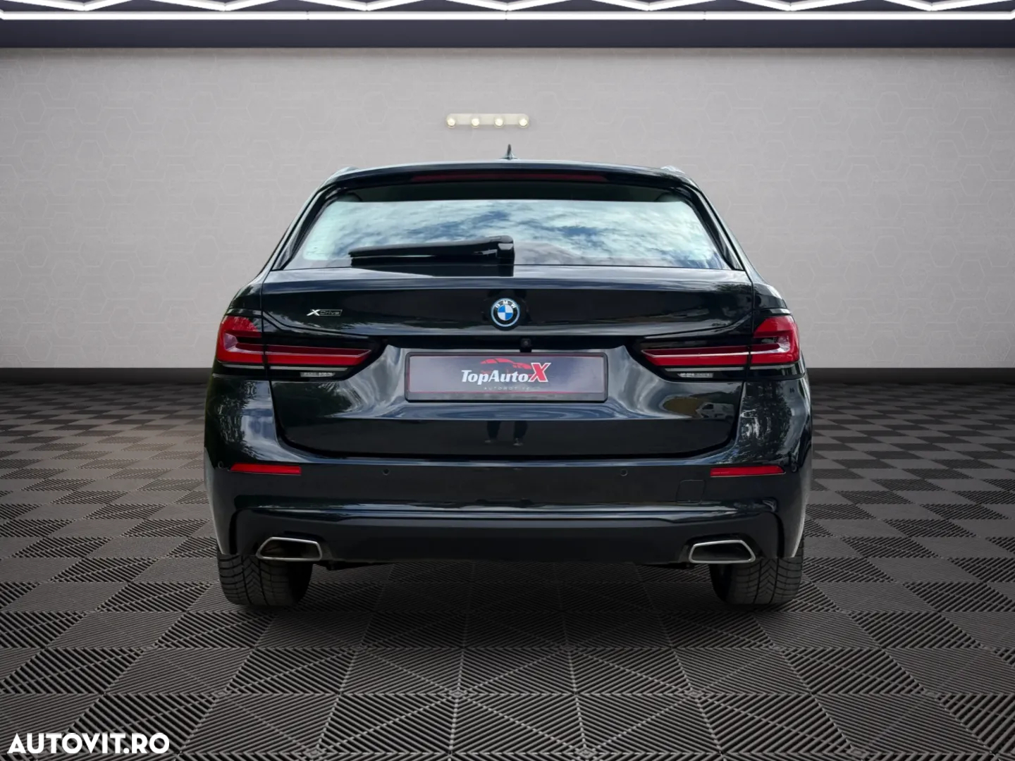 BMW Seria 5 530e xDrive Touring Aut. Luxury Line - 3