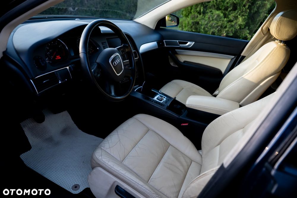 Audi A6 Limousine 2.4 - 31