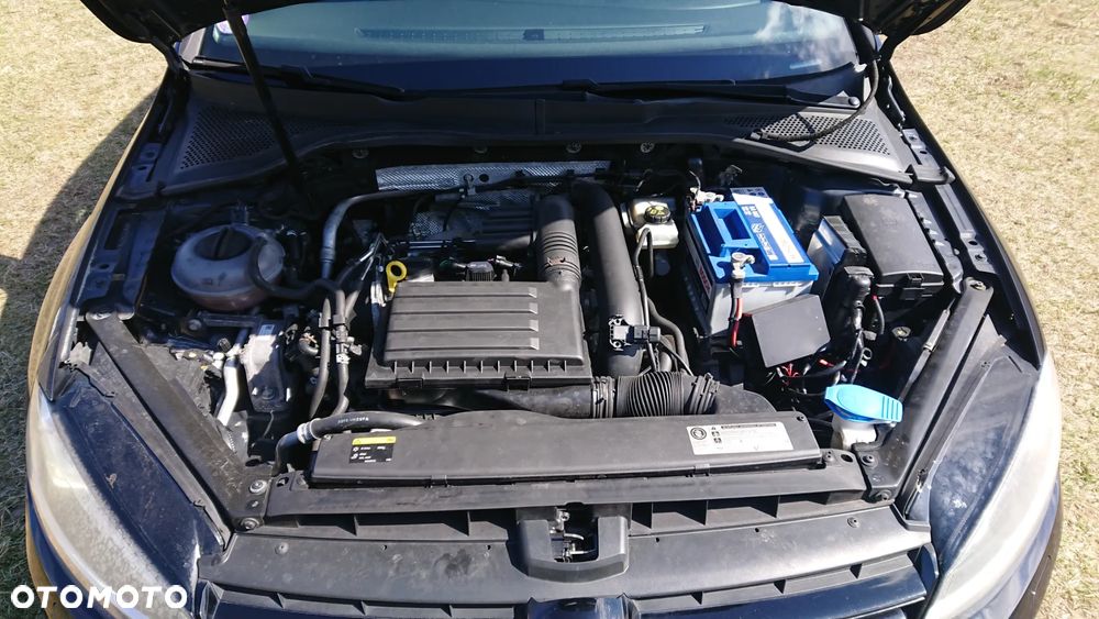 Volkswagen Golf - 21