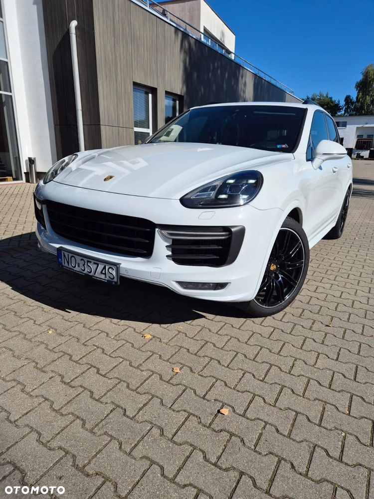 Porsche Cayenne GTS - 4