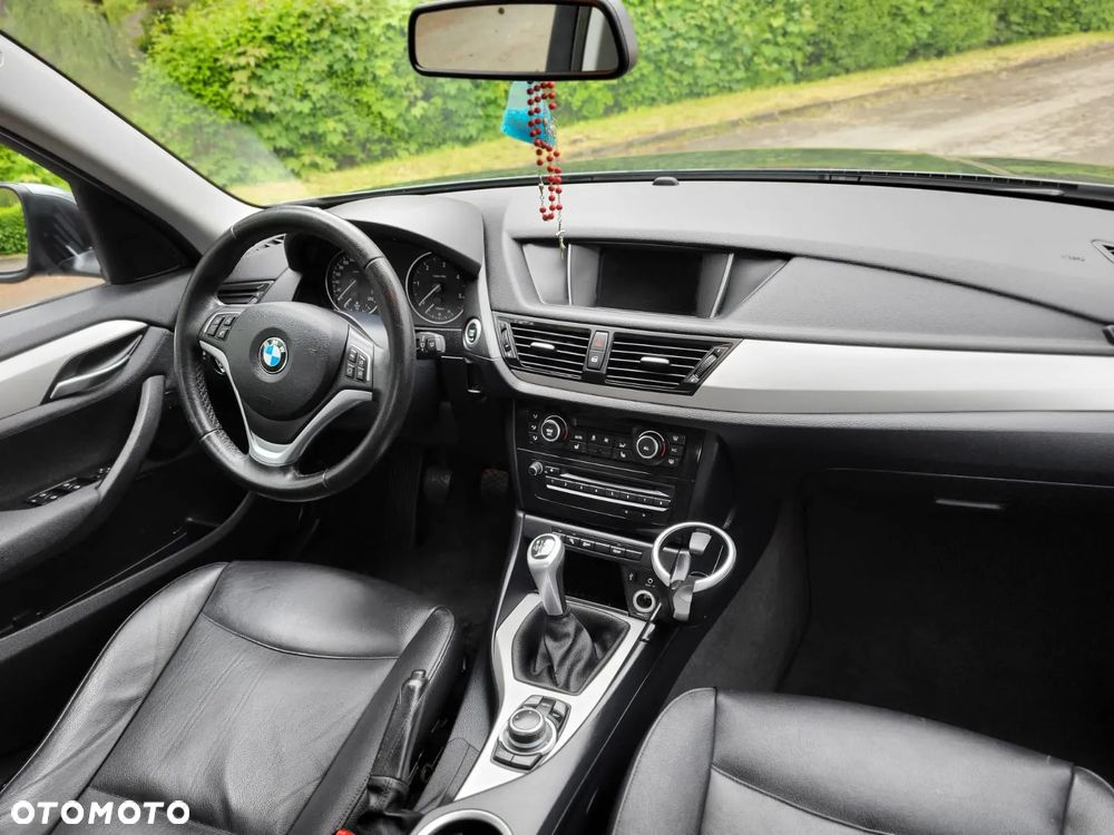 BMW X1 sDrive18d xLine - 17