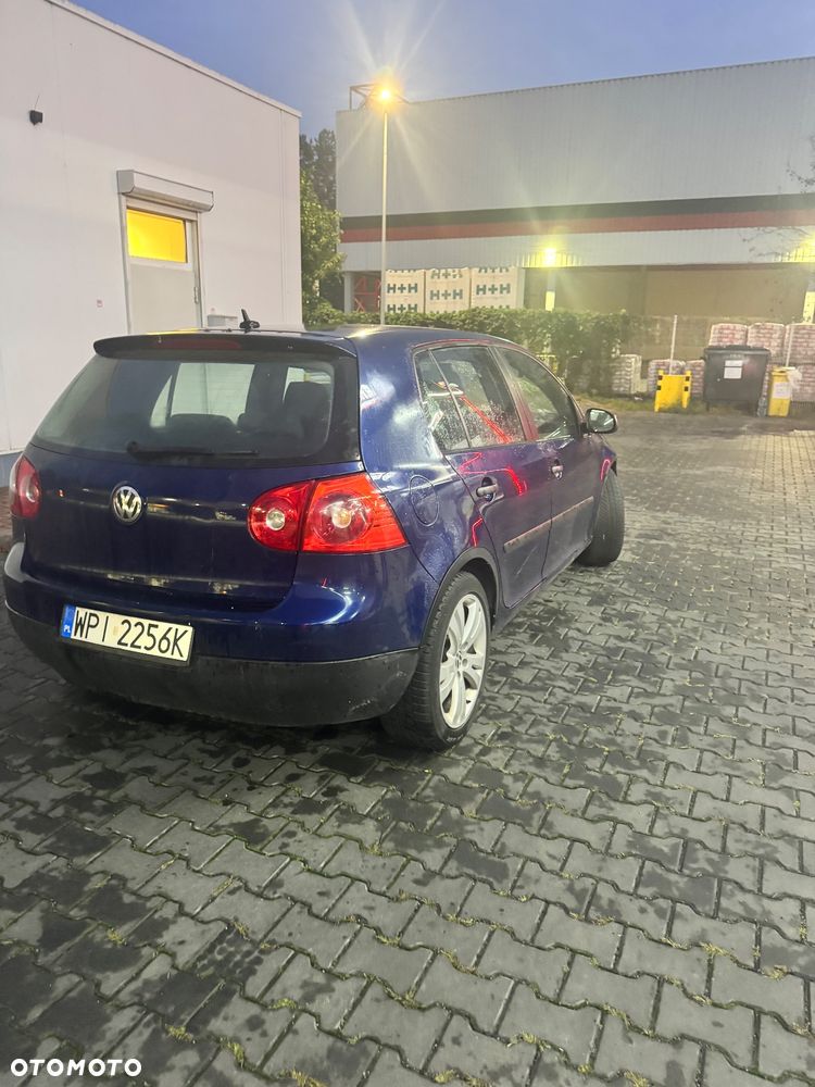 Volkswagen Golf V 1.9 TDI Comfortline - 5