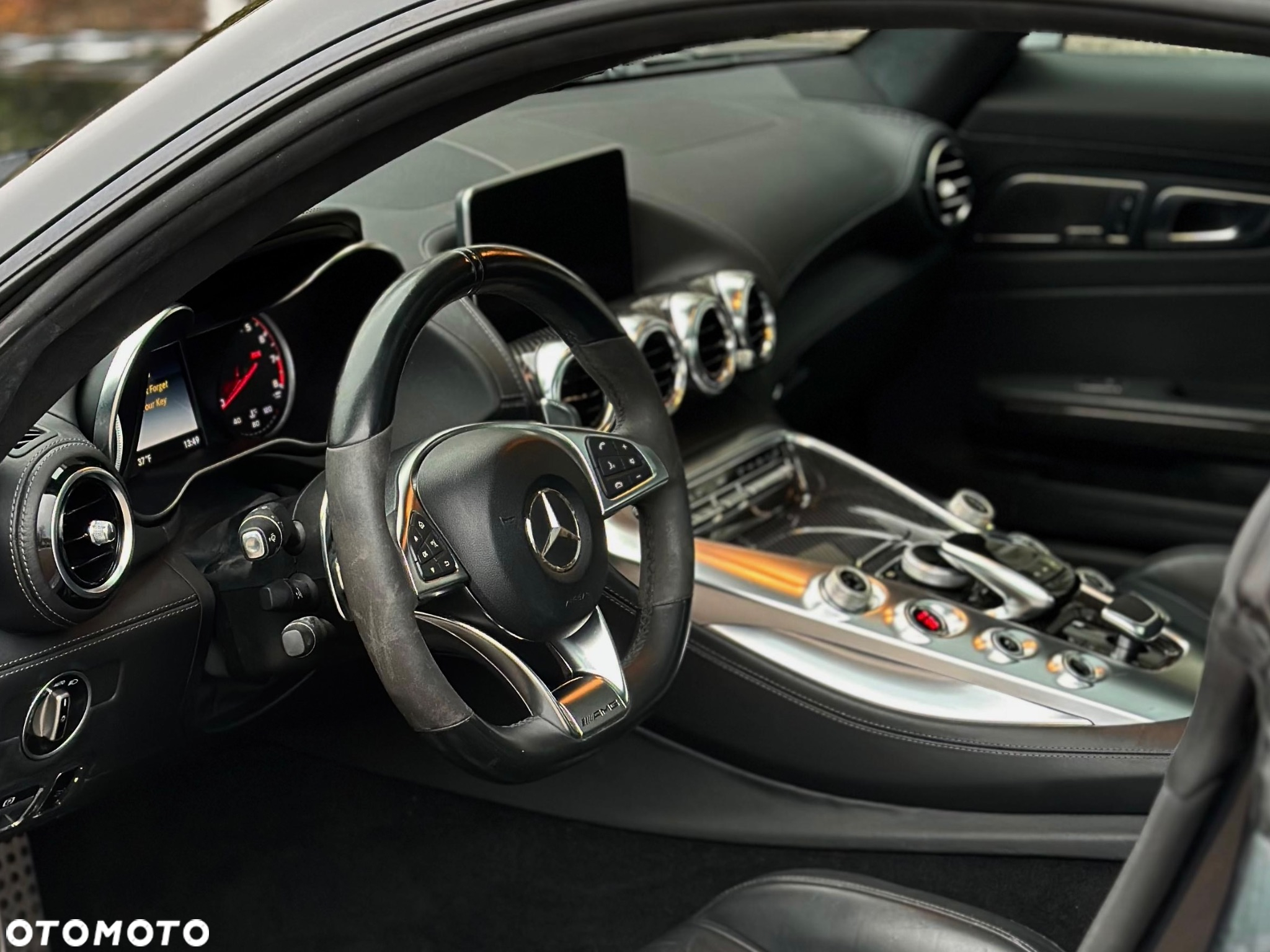 Mercedes-Benz AMG GT Standard - 28