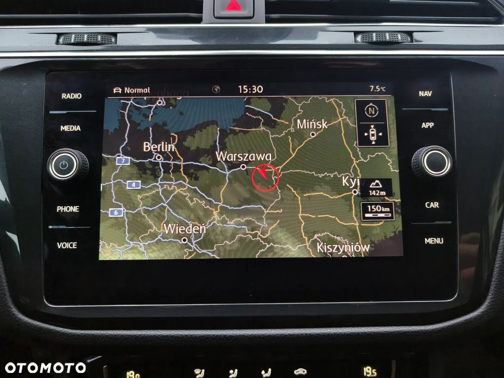 Volkswagen Tiguan 2.0 TSI 4Motion DSG OPF Comfortline - 11