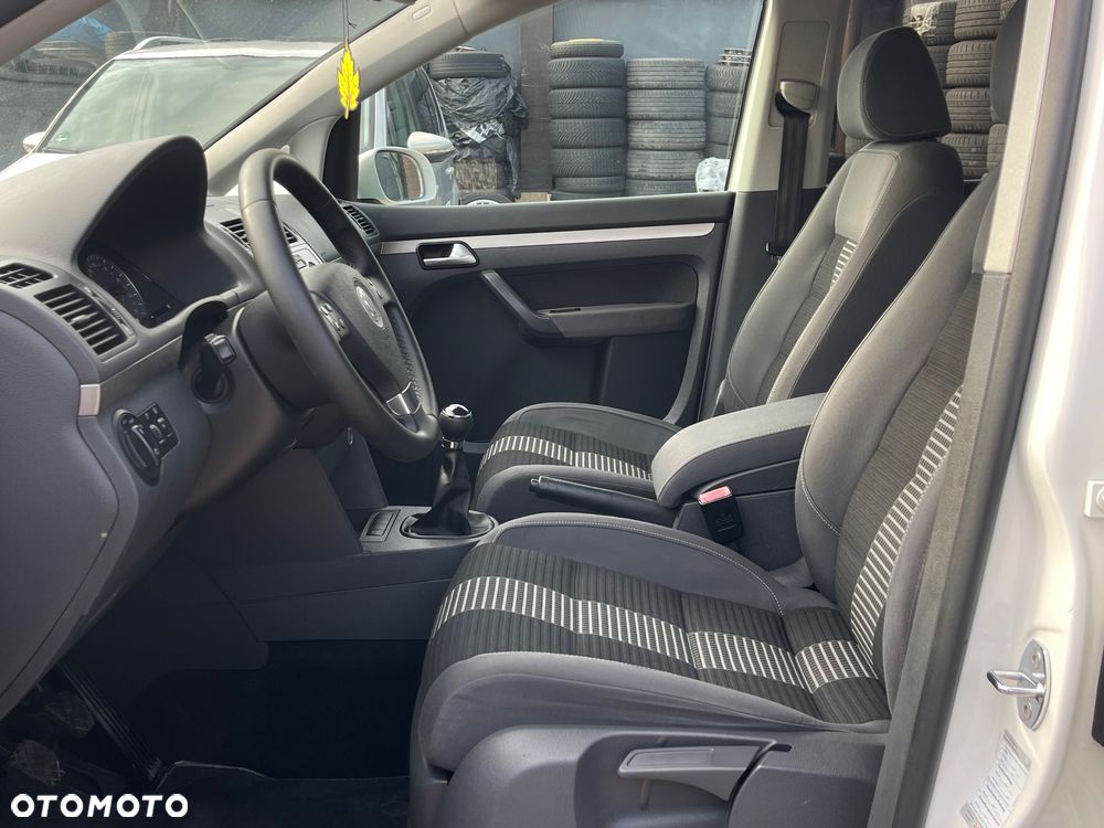 Volkswagen Touran 1.9 TDI DPF United - 26