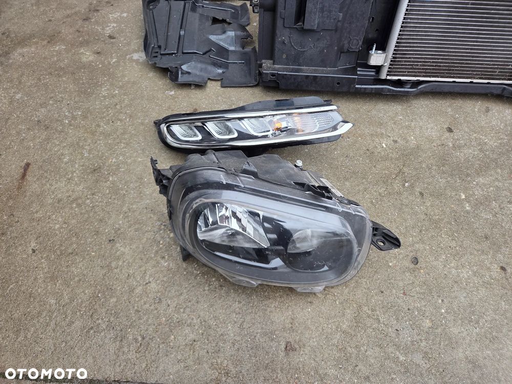 Zderzak przód maska błotnik Citroen C3 III EVLC - 2