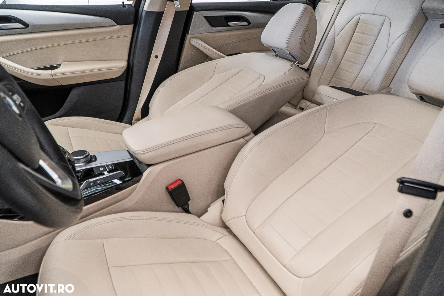 BMW X3 xDrive20i AT Luxury Line - 14