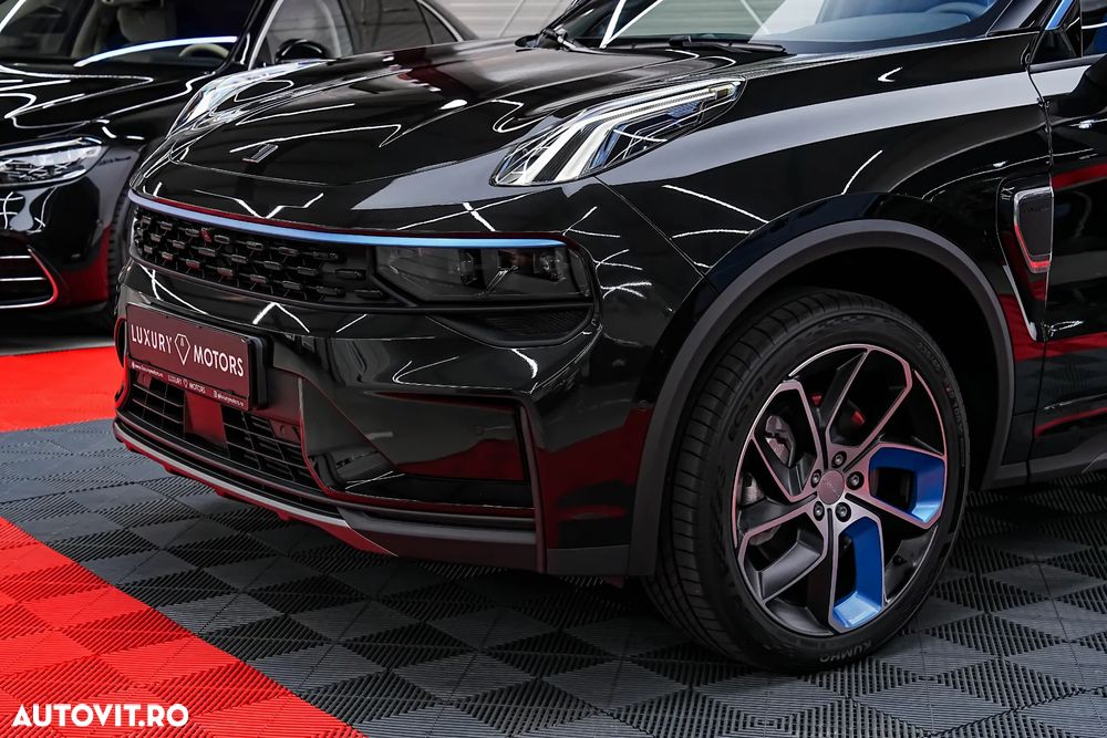 Lynk&Co 01 - 17
