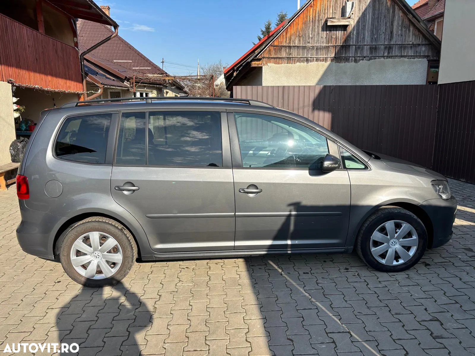 Volkswagen Touran 1.6 TDI BlueMotion Technology Comfortline - 3