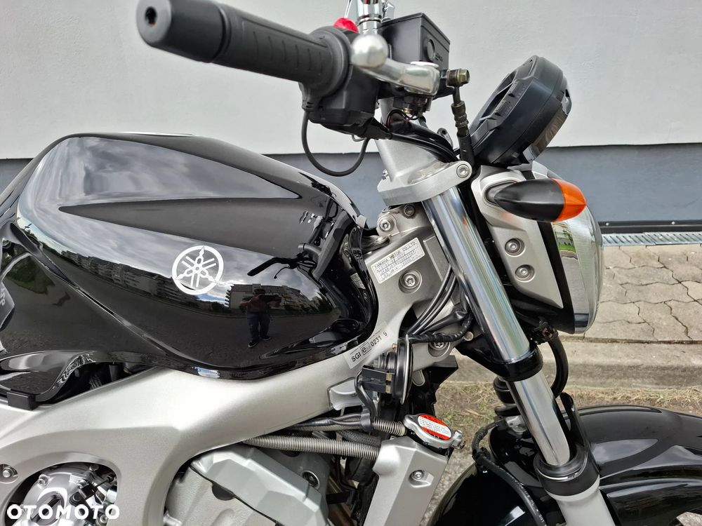 Yamaha FZ6 - 11