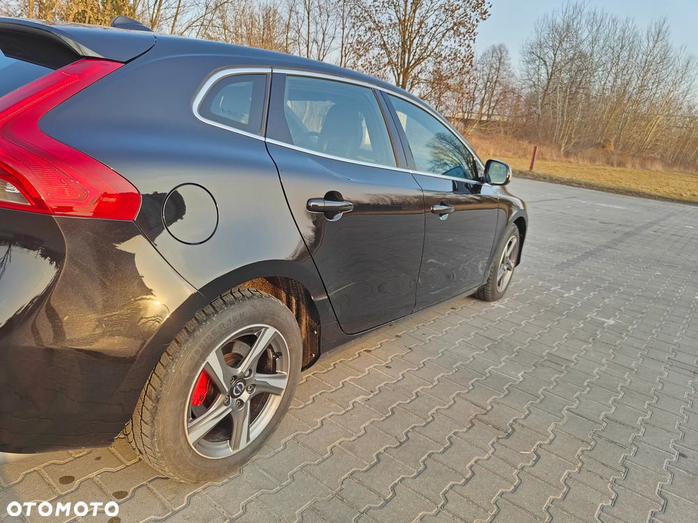 Volvo V40 D4 Drive-E R-Design Kinetic - 5