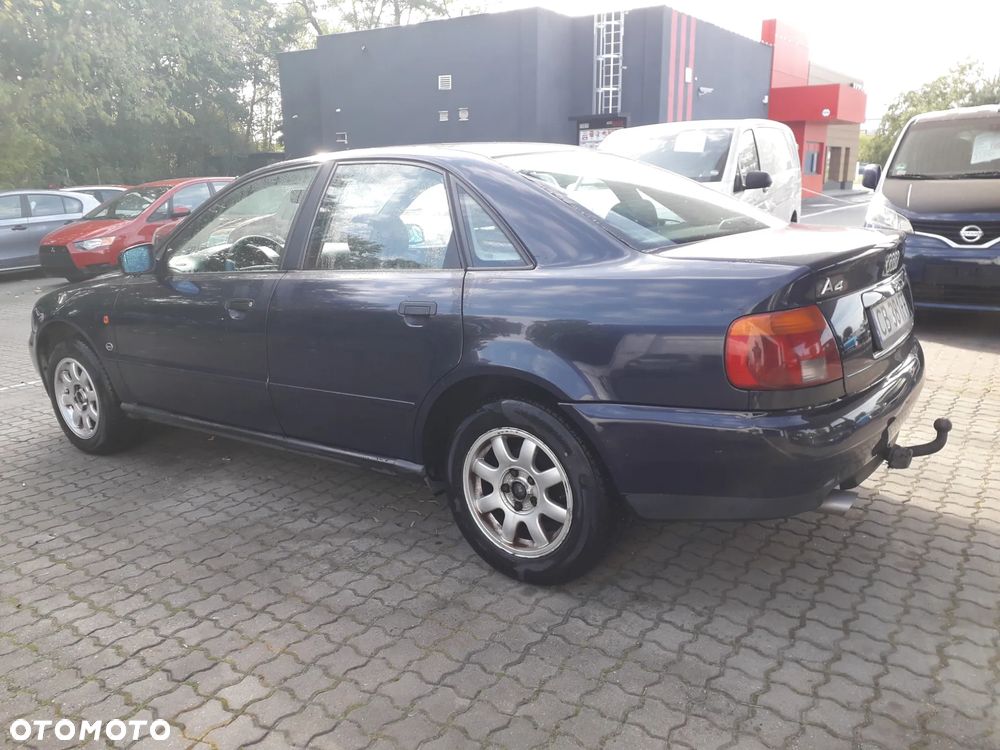Audi A4 Limousine - 18