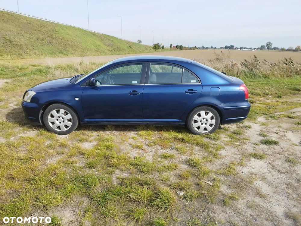 Toyota Avensis 2.0 VVT-i Sol - 1