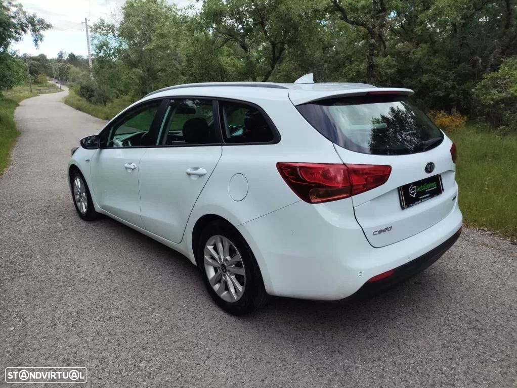 Kia Ceed SW 1.6 CRDi Nav Line - 7
