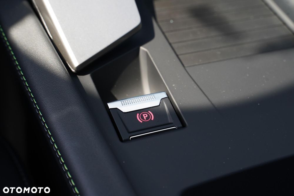 Peugeot 308 1.2 mHEV GT S&S e-DCS6 - 23