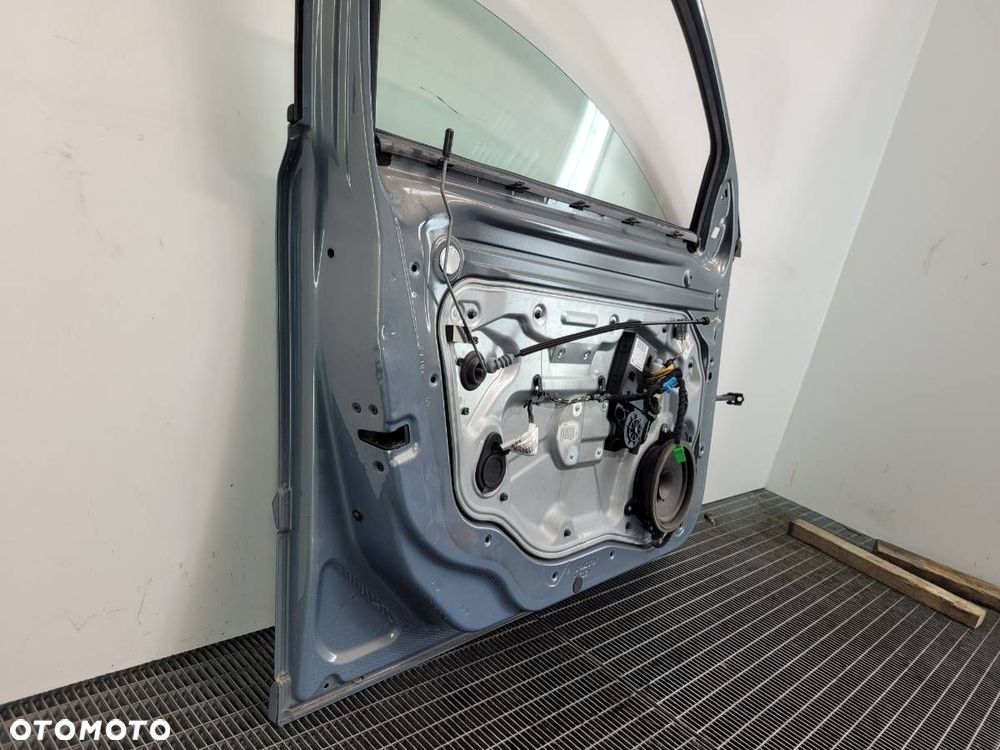DRZWI PRZÓD LEWE VOLVO V50 545 II  KOMPLETNE KOD 490 - 10