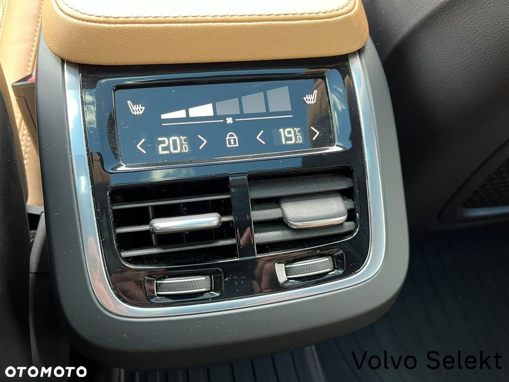 Volvo XC 90 - 36