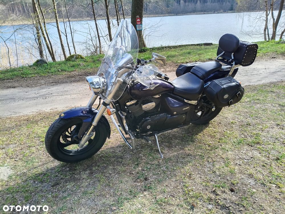 Suzuki Intruder - 2