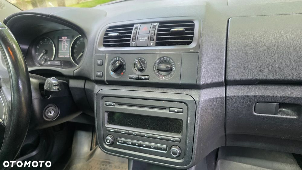 Skoda Roomster 1.4 16V Ambition - 10