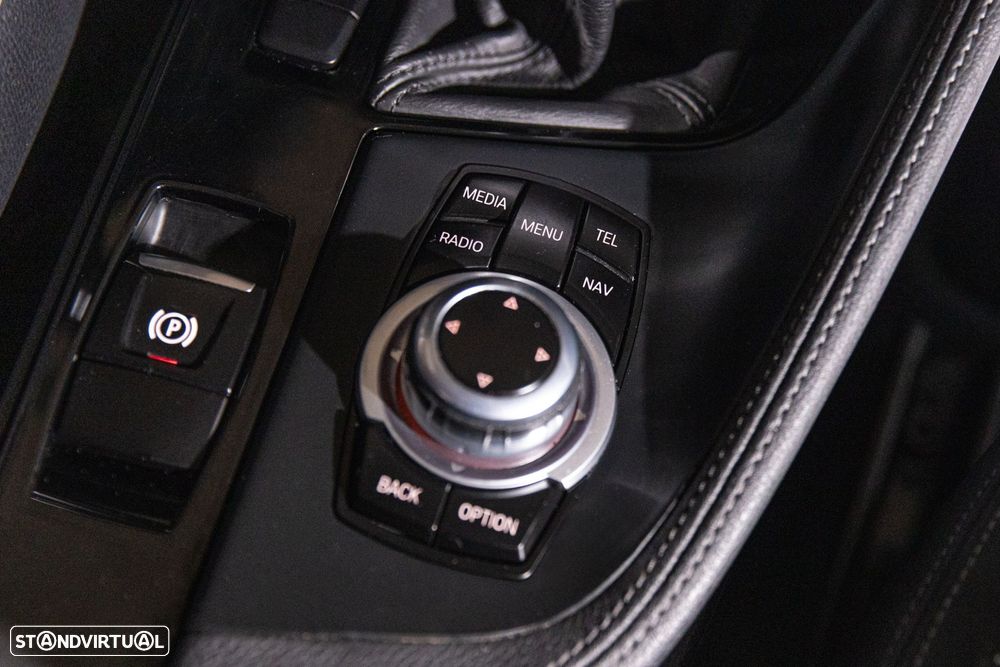 BMW X1 18 i sDrive xLine - 23