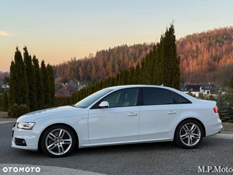 Audi A4 Limousine - 4