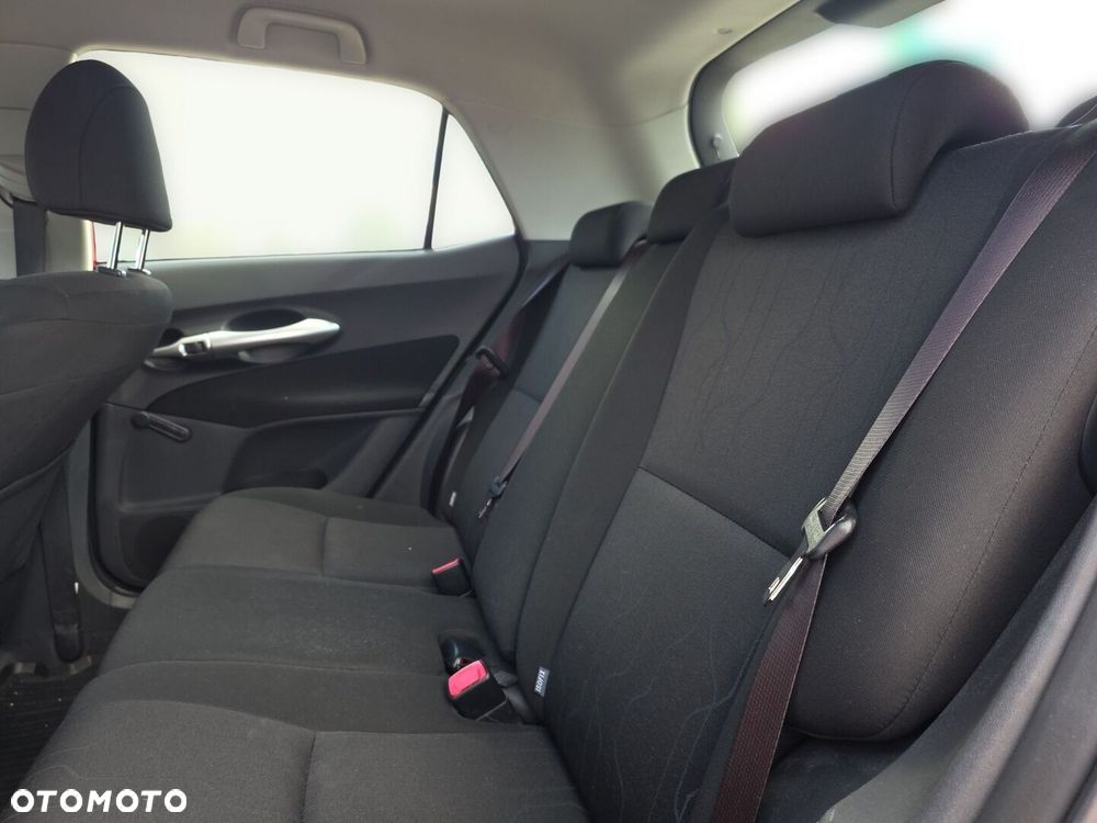 Toyota Auris 1.33 VVT-i Classic - 14