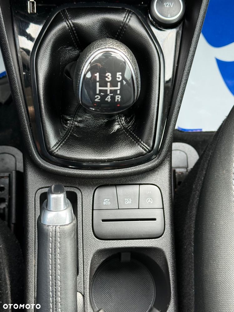 Ford Fiesta 1.1 S&S COOL&CONNECT - 25