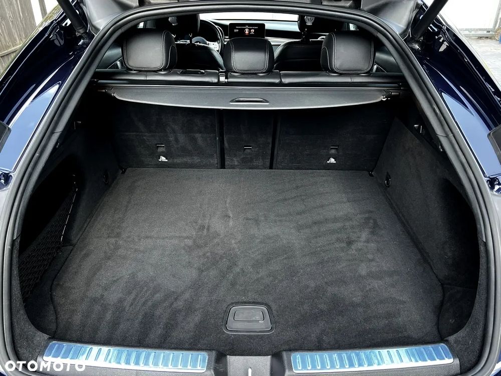 Mercedes-Benz GLC 300 de 4-Matic Business Edition - 33