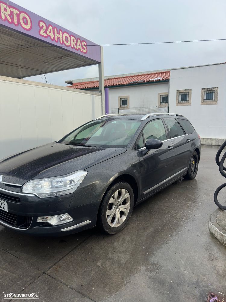 Citroën C5 Tourer HDi 135 FAP Exclusive - 4