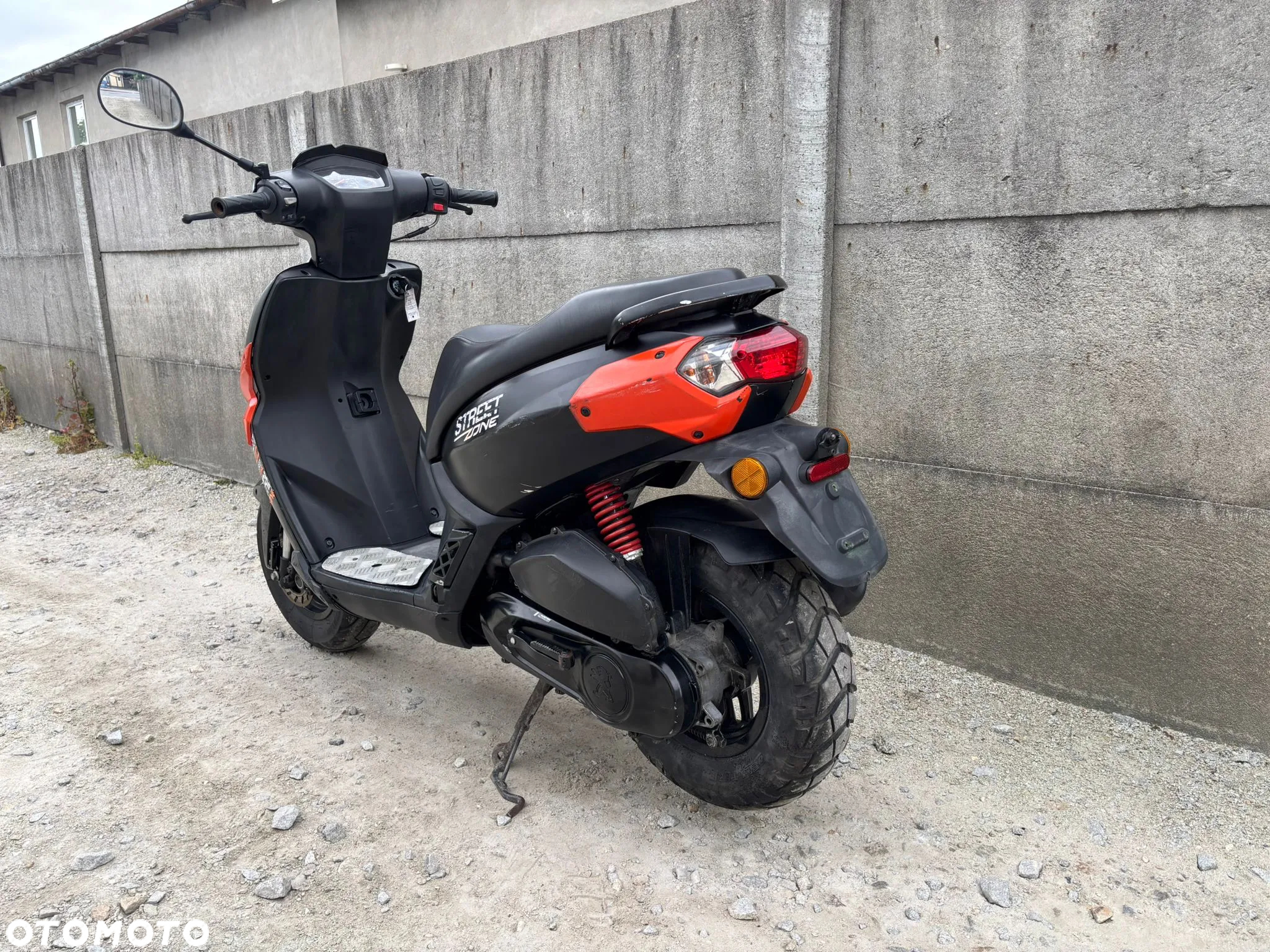 Peugeot Kisbee - 3