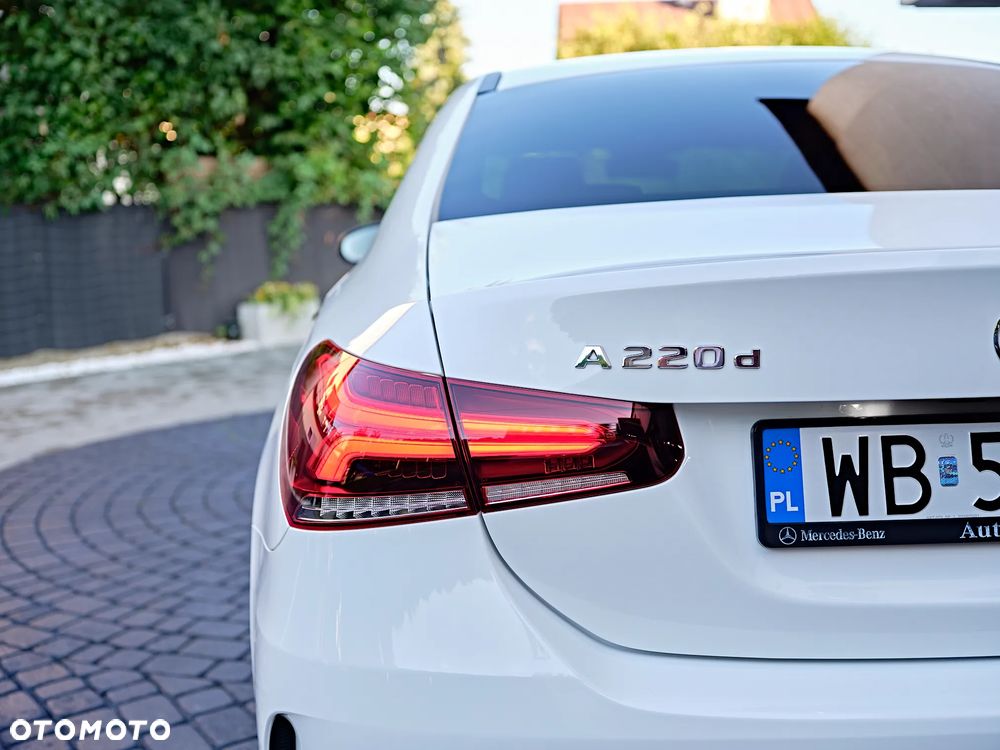 Mercedes-Benz Klasa A 220 d Progressive 8G-DCT - 12