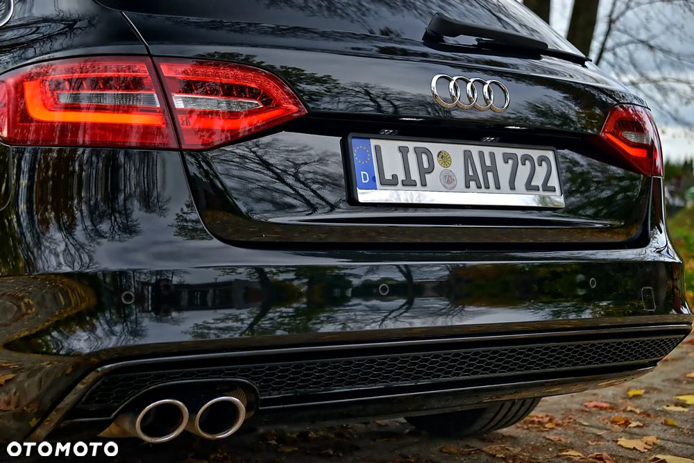 Audi A4 Avant 2.0 TDI DPF S line Sportpaket - 23