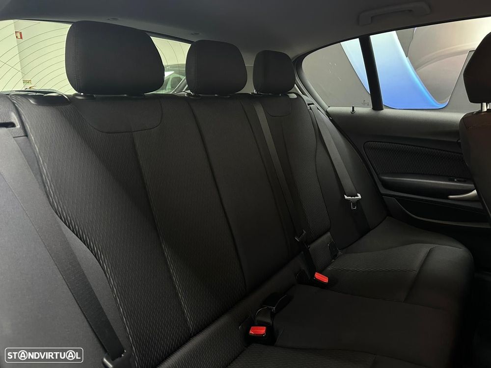 BMW 116 d EDynamics Line Sport - 30