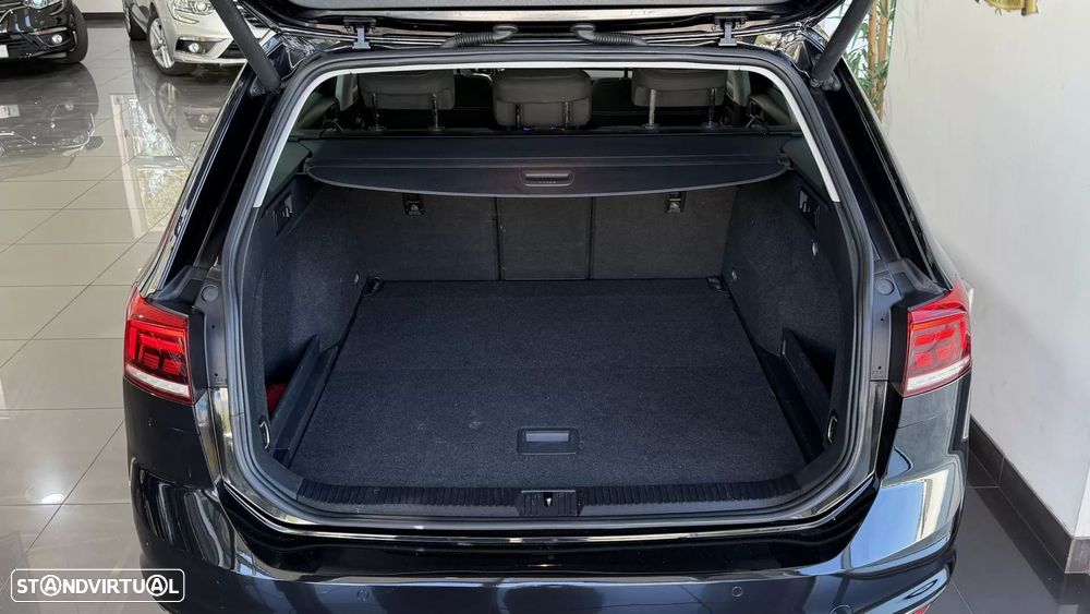 Volkswagen Passat Variant 2.0 TDI Business — fotografia 42