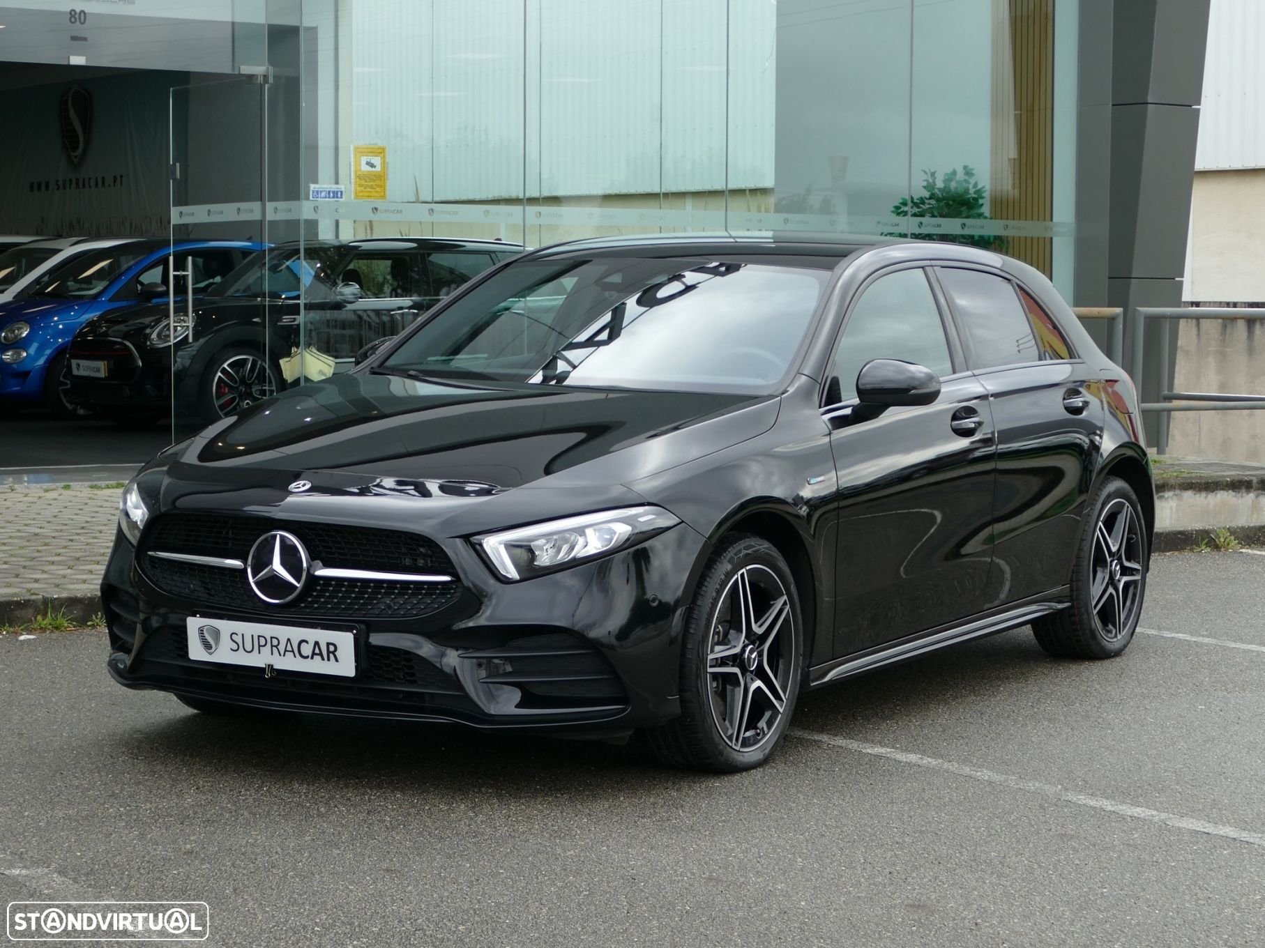 Mercedes-Benz A 250 e AMG Line - 1