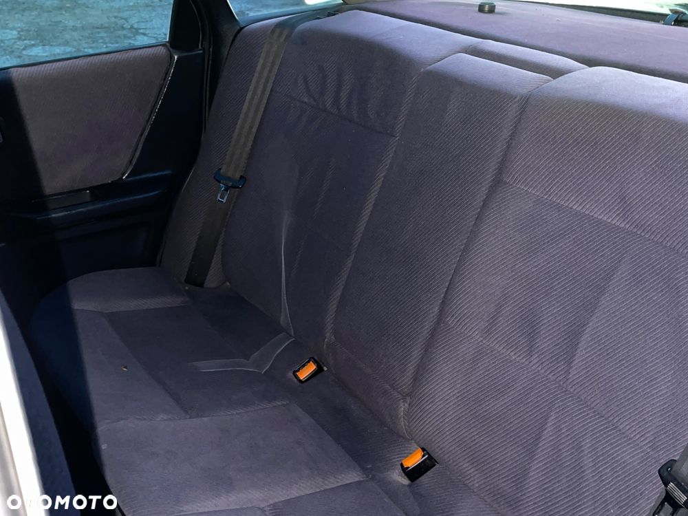 Audi 80 2.0 E - 12