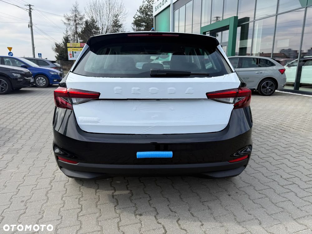 Skoda Fabia 1.0 TSI Drive DSG - 5