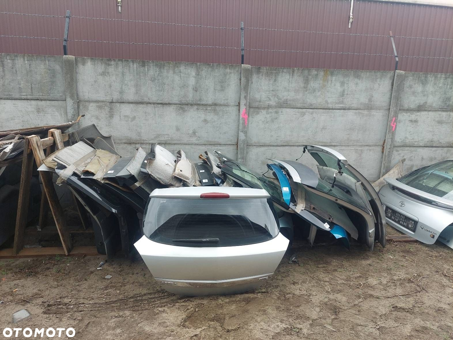 KOMPLETNY TYŁ KLAPA BAGAŻNIKA ZDERZAK LAMPY OPEL ASTRA H 3D GTC Z157 - 12