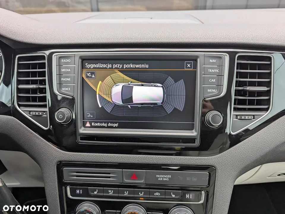 Volkswagen Golf Sportsvan 2.0 TDI SCR DSG Highline - 24